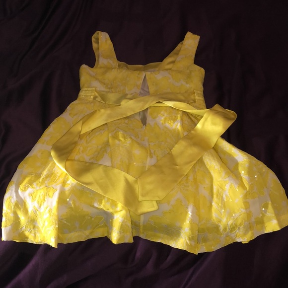 Dress - Picture 6 of 9